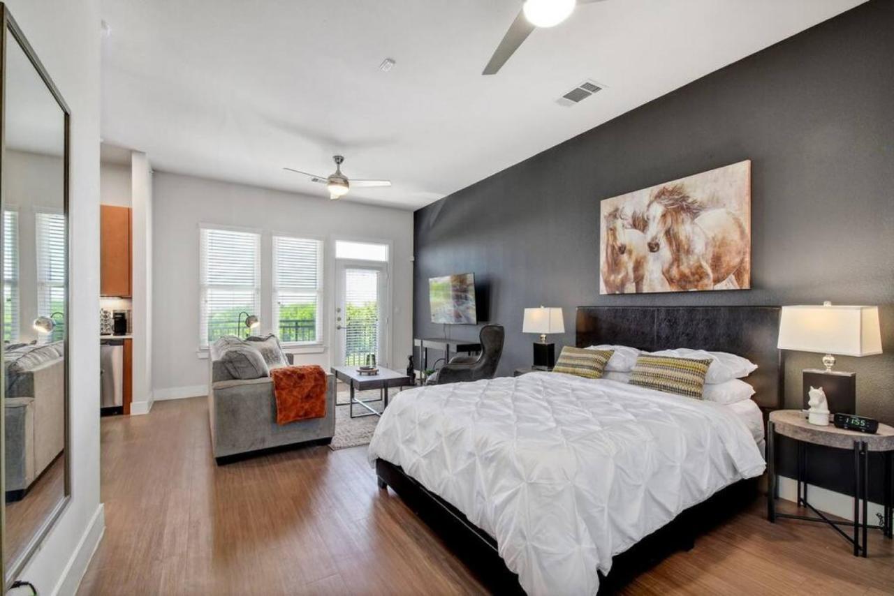 Spacious Close To Riverwalk Free Parking *